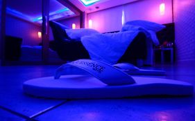 Lessence Motel